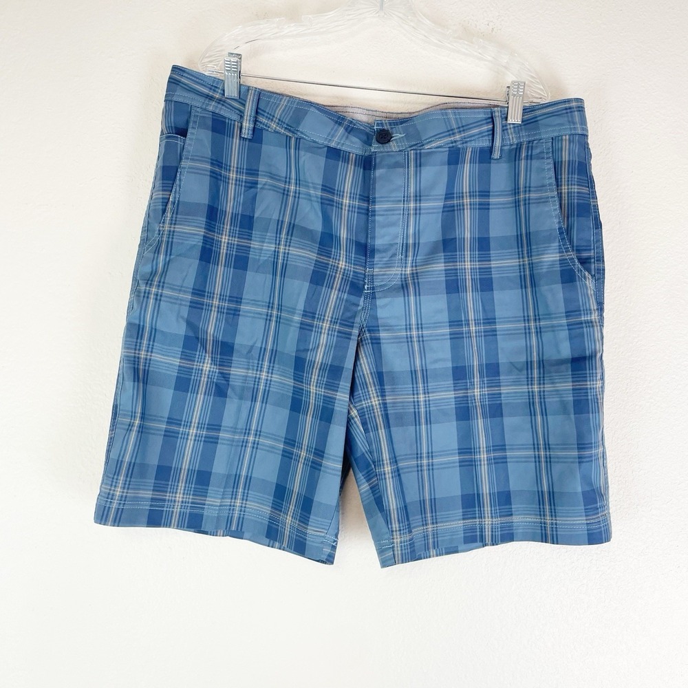 Columbia Shorts Mens Size 40 Blue Plaid Flat Front Bermuda Chino Golf Preppy
